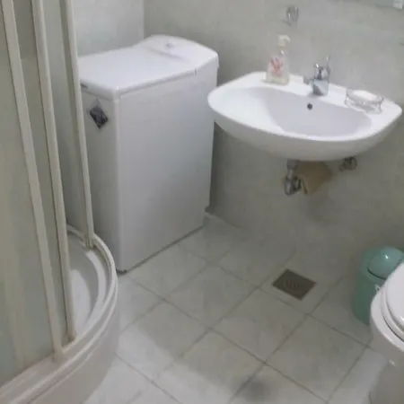 Park Apartment *